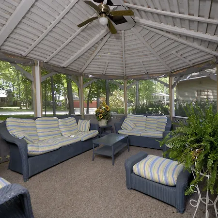The Roost Bed And Breakfast-2